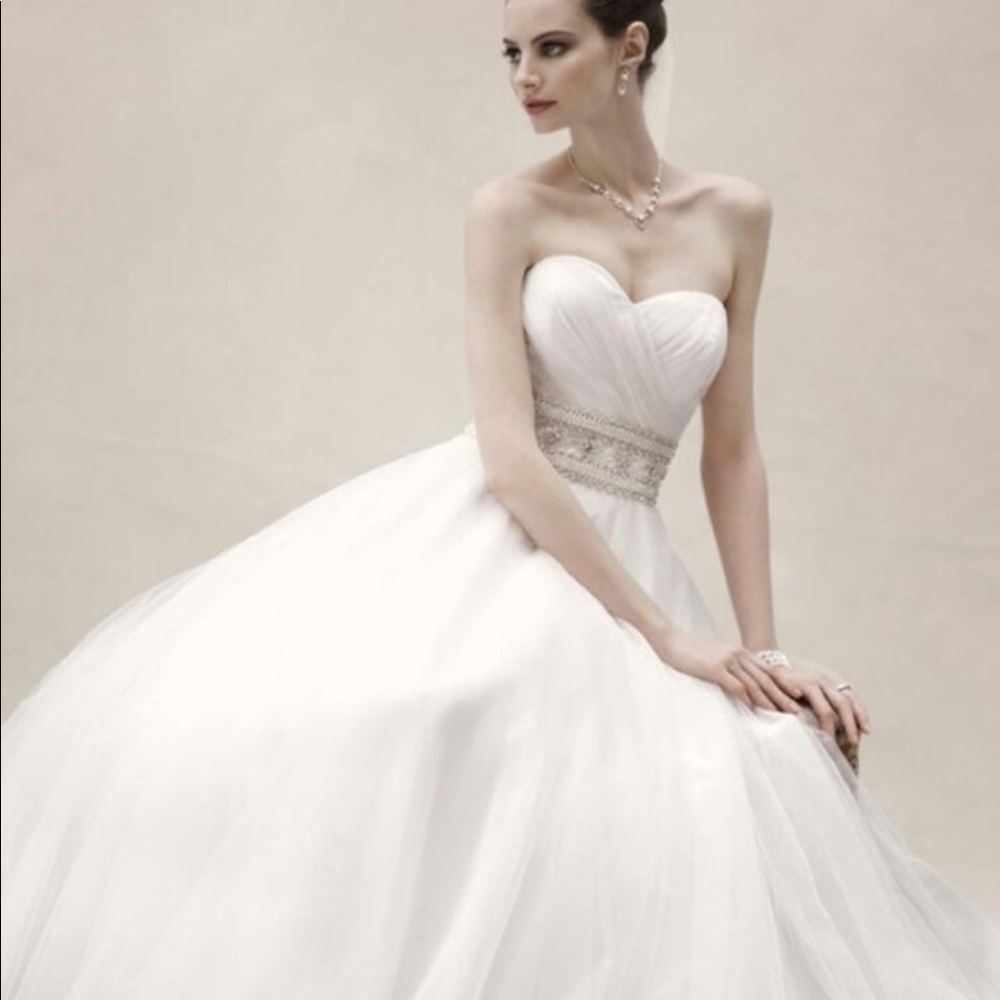 Oleg Cassini Wedding Dress!
